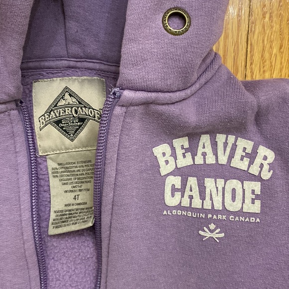 Limited edition Beaver Canoe hoodie. Size 4T. Purple - Picture 2 of 5
